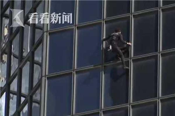 裝13失敗怎么辦《霸刀覺醒》叫兄弟們一起上